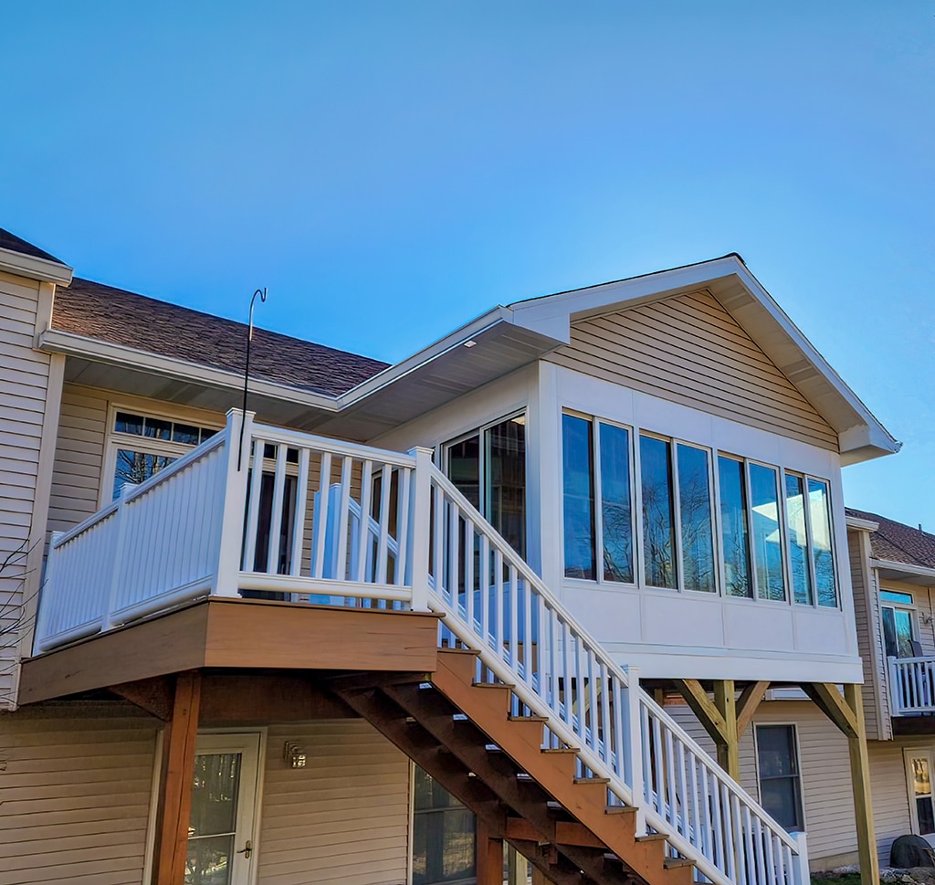 White, Outside View, Daytime